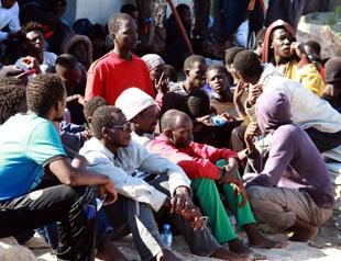 10 migrants dead, dozens missing in shipwreck off Libya