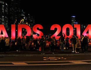 World AIDS forum opens to tribute for plane dead