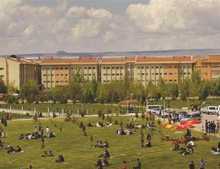 Alla Turca commercialization of education amid university boom