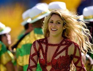 Stats dont lie: Shakira most liked pop star on Facebook