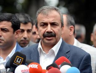 Deputies Zana, Önder head for talks with Talabani and KRG