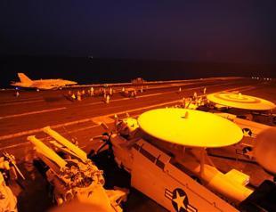 US, Arab allies launch first strikes on ISIL in Syria