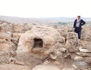 Ancient ceramic atelier found in western tumulus