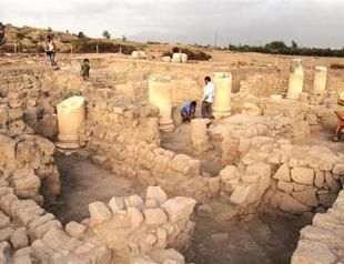 Issos diggings yield attractive findings