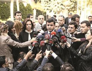 HDP co-chair Demirtaş: Turkish govt can stop protests by vowing to confront ISIL
