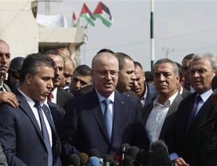 Palestinian unity government holds first Gaza cabinet meeting