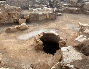 Mystery of mass graves in ancient Roman village under examination