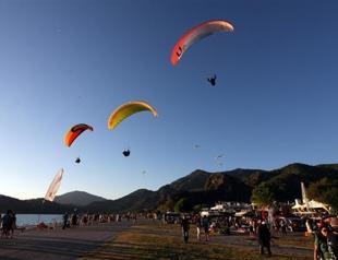 Ölüdeniz air games take off