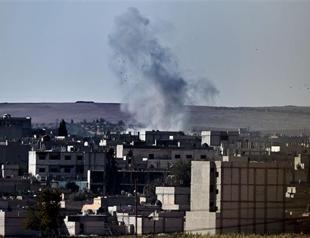 ISIL fighters intensify attack on Syria border town