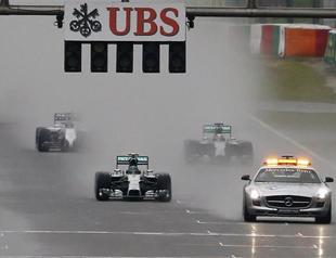Hamilton wins in wet Japan as Bianchi hospitalised