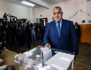 Rightist party wins Bulgaria election as vote splinters