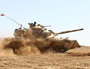 Turkish land forces commander inspects border town of Suruç