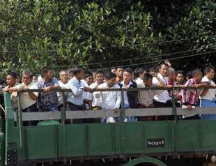 Myanmar frees 3,000 prisoners, including ex-military intelligence figures