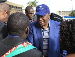 Kenyan leader heads to International Criminal Court