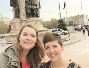 Hanna and Laura in Istanbul