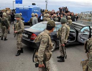 Former mayor, son killed in armed attack in Suruç