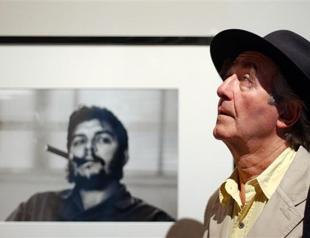 Che photographer Burri dies aged 81