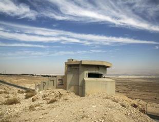 Israel assumes Hezbollah has tunnelled across Lebanon border