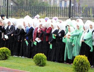 Gender-segregated education in Istanbul school sparks debate