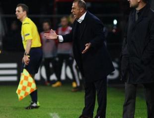 Coach Fatih Terim under fire as Turkey fails again