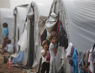 UN cuts Syria food aid over funding shortfall: official