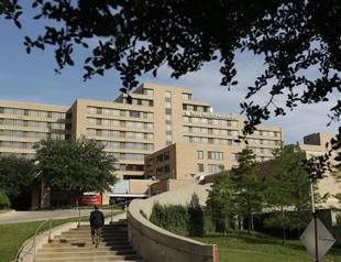 Second health worker in Texas tests positive for Ebola