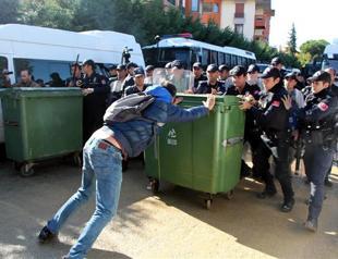 Turkey’s leading imam wades into Istanbul grove row