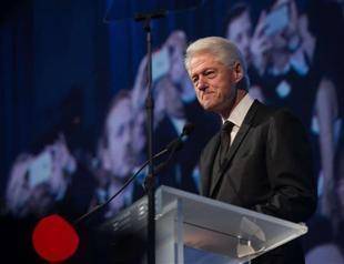 Bill Clinton urges US LGBT activists to continue equality push