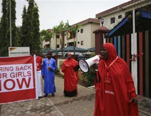 Kidnapped women used by Boko Haram on front line: rights group