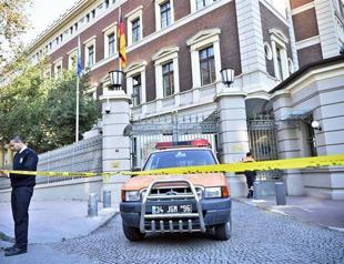 Suspicious powder sent to consulates tests negative for biological agents