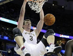 Aşık double-double helps Pelicans beat Hornets