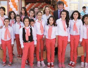 Eczacıbaşı Holding hygiene program extended to reach 25 new schools