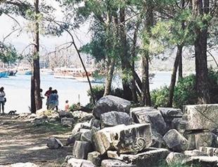 Five-star hotel project in idyllic ancient city halted by court