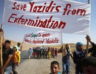 Iraq Yazidis say Sunni Muslim neighbours enabled jihadist attack
