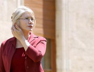 Leading dissident resigns from main opposition CHP