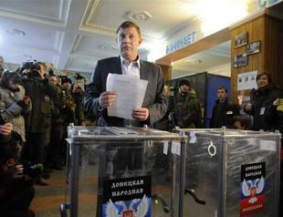Ukraine separatists vote in controversial election
