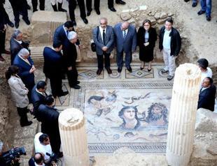 Turkish mayor steps on 2,000-year-old mosaics in high-heels, drawing social media ire