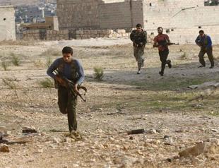 Pro-Assad spies within rebels responsible for Turkish border attacks, rebel commander claims