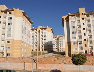 Ruling AKP deputy buys apartment built for low-income people in eastern Turkish province