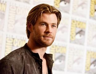 Thor star Chris Hemsworth named worlds sexiest man