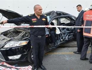 VIDEO: Turkish deputy injured in car crash in front of ruling party HQ