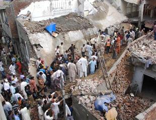 Death toll in Pakistan mosque collapse rises to 24: officials
