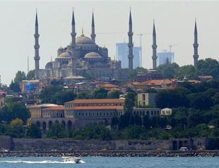 Officials face prosecution for failing to trim top floors of Istanbul’s silhouette-spoiling skyscrapers