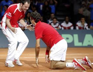 Vintage Federer seals first Davis Cup for Switzerland