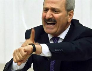 Former economy minister pays fine for watch allegedly given as a bribe