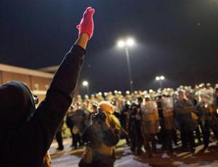 Protests spread across US, more troops deployed to prevent fresh Ferguson riots