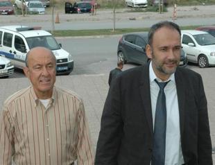 Turkish professor begins serving time for headscarf charges, first imprisonment in such a case