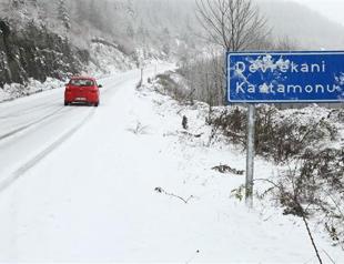 Snow snarls traffic across Turkey