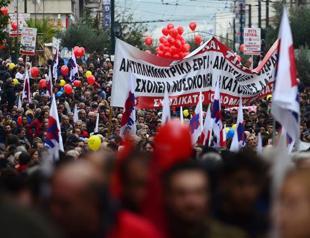 Greece paralysed by major strike, flights cancelled