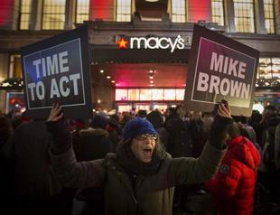 Protesters target Black Friday sales in Ferguson